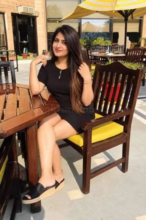 Rusti, 26, call girl in Malad, Mumbai